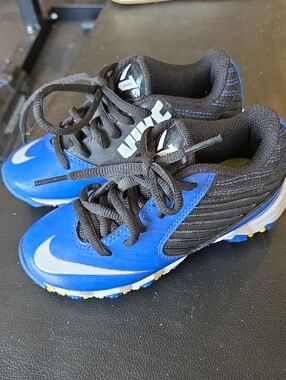 Nike Kids Blue and Black Baseball Cleats